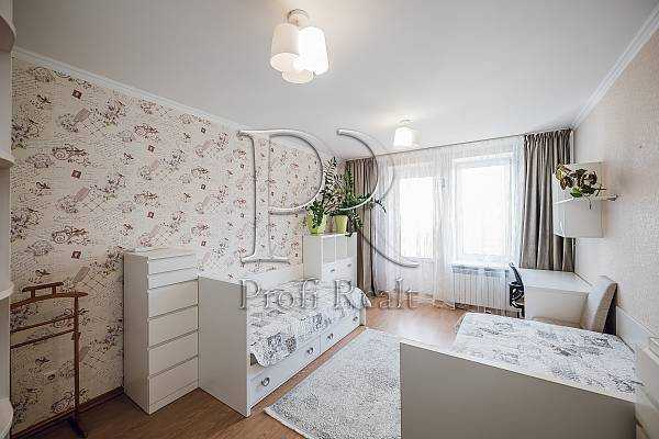 Продажа 3-комнатной квартиры 103 м², Ломоносова ул., 54