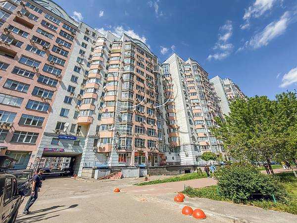 Продажа 3-комнатной квартиры 103 м², Ломоносова ул., 54