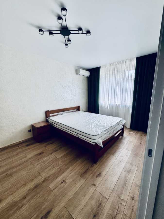Оренда 1-кімнатної квартири 45 м², Архітектора Вербицького вул., 1В