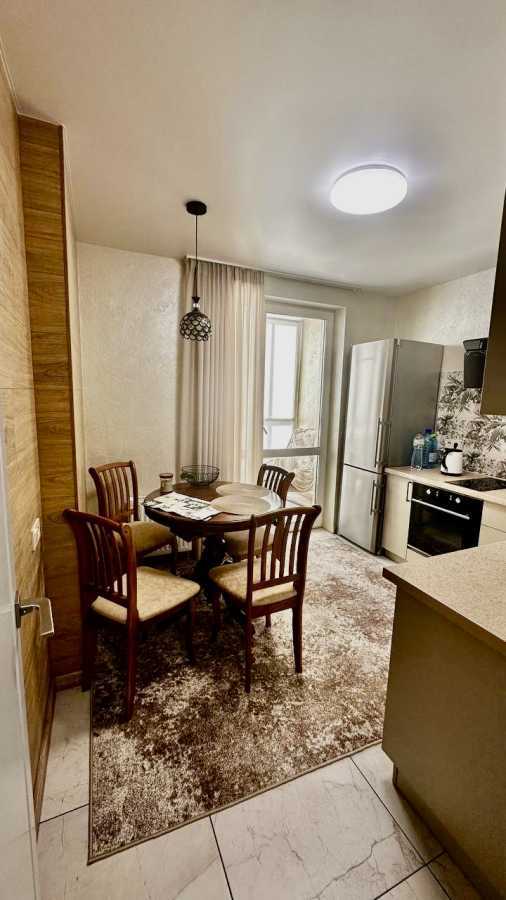 Оренда 1-кімнатної квартири 45 м², Архітектора Вербицького вул., 1В