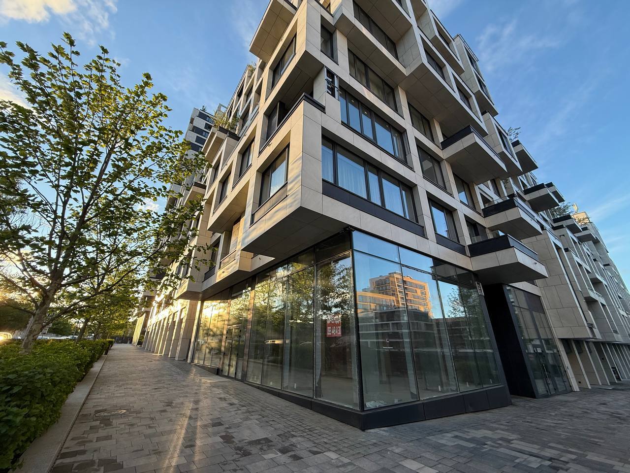 Аренда торгового помещения 113 м², Семьи Хохловых ул., ул.12