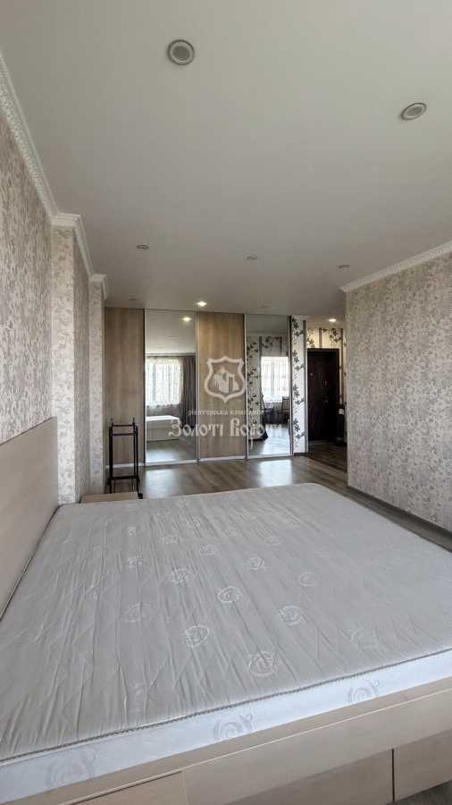 Продажа 1-комнатной квартиры 55 м², Ревуцкого ул., 9