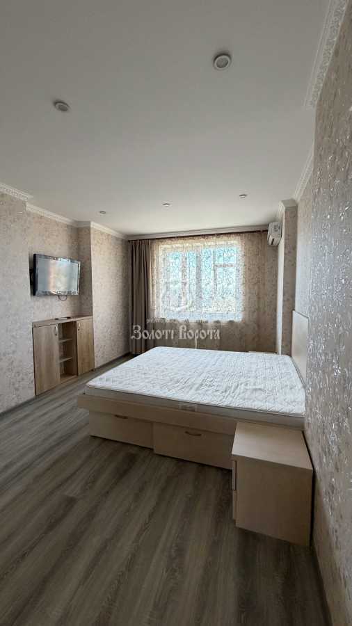 Продажа 1-комнатной квартиры 55 м², Ревуцкого ул., 9