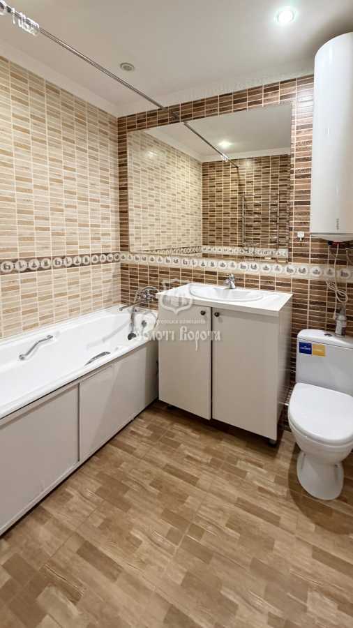 Продажа 1-комнатной квартиры 55 м², Ревуцкого ул., 9