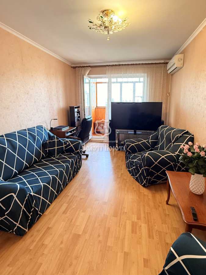 Продажа 3-комнатной квартиры 72.2 м², Владимира Маяковского просп., 8Б