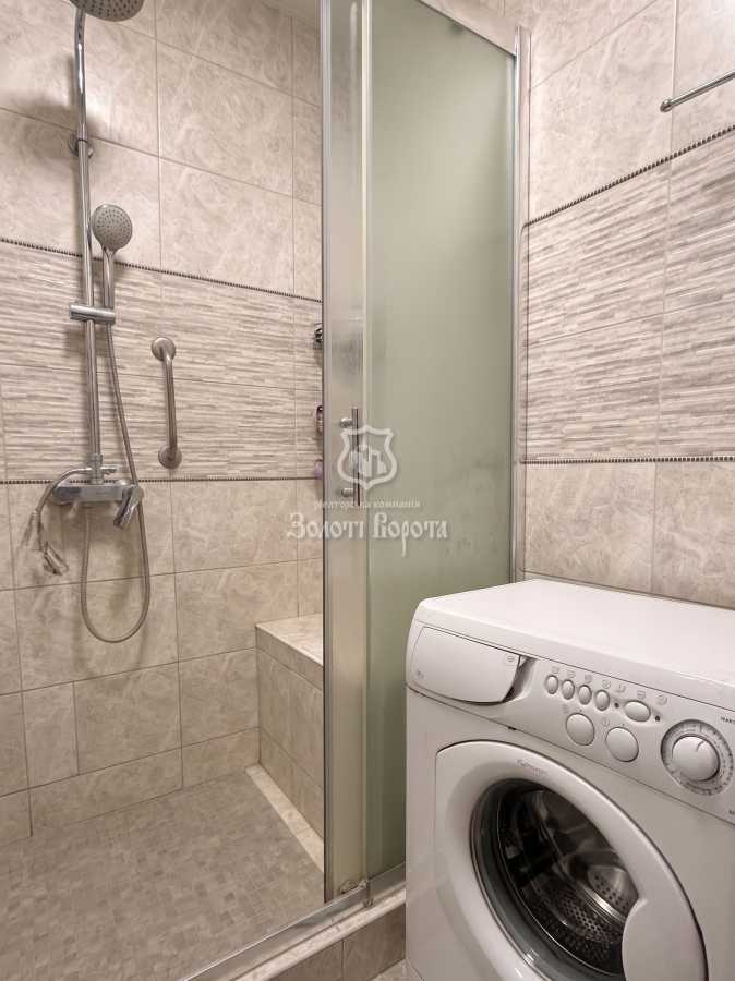Продажа 3-комнатной квартиры 72.2 м², Владимира Маяковского просп., 8Б