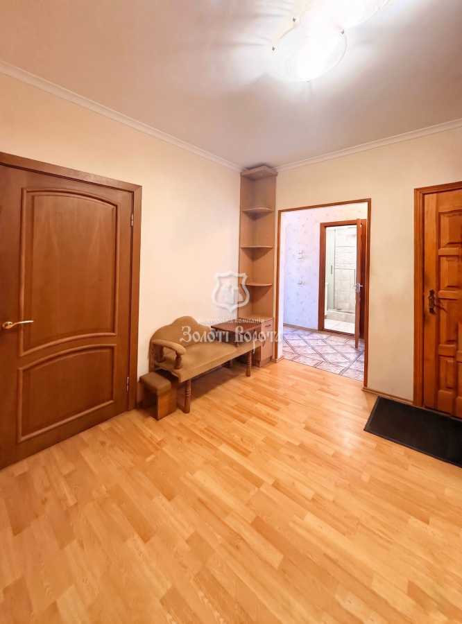 Продажа 3-комнатной квартиры 72.2 м², Владимира Маяковского просп., 8Б