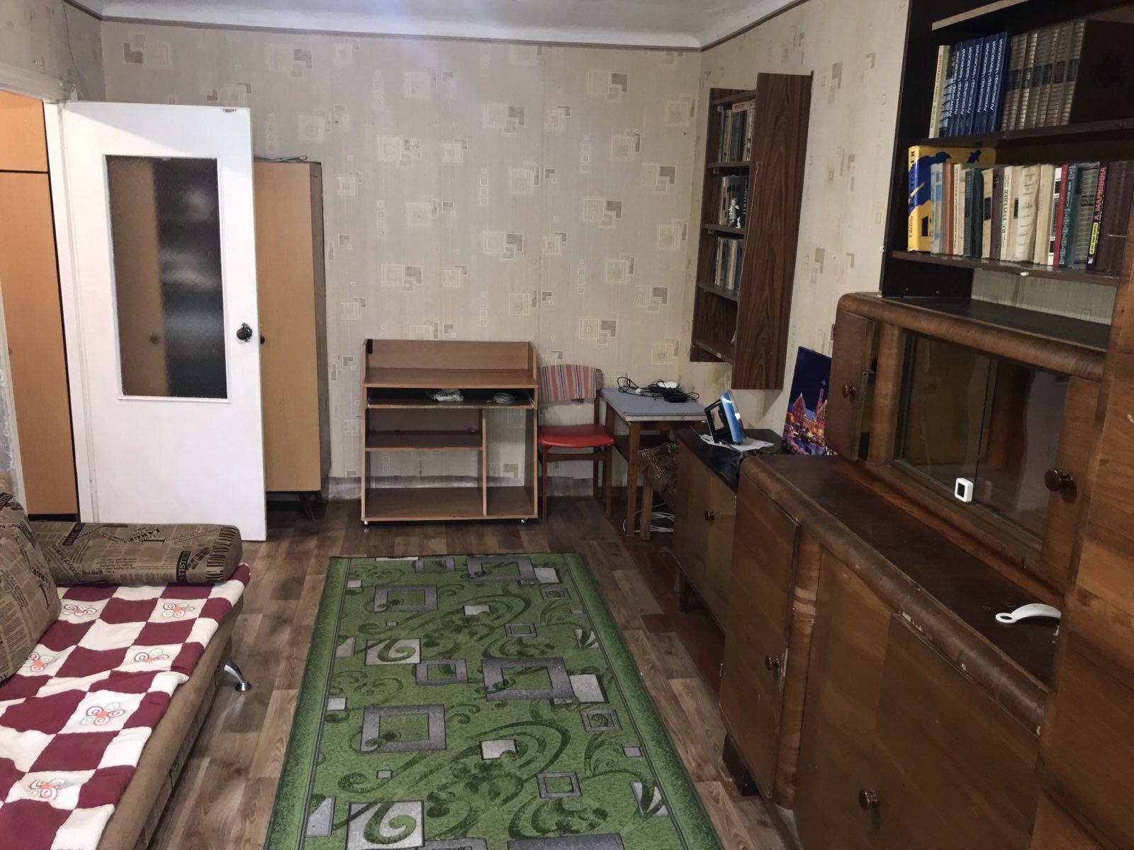 Оренда 1-кімнатної квартири 30 м², Поліська вул., 18