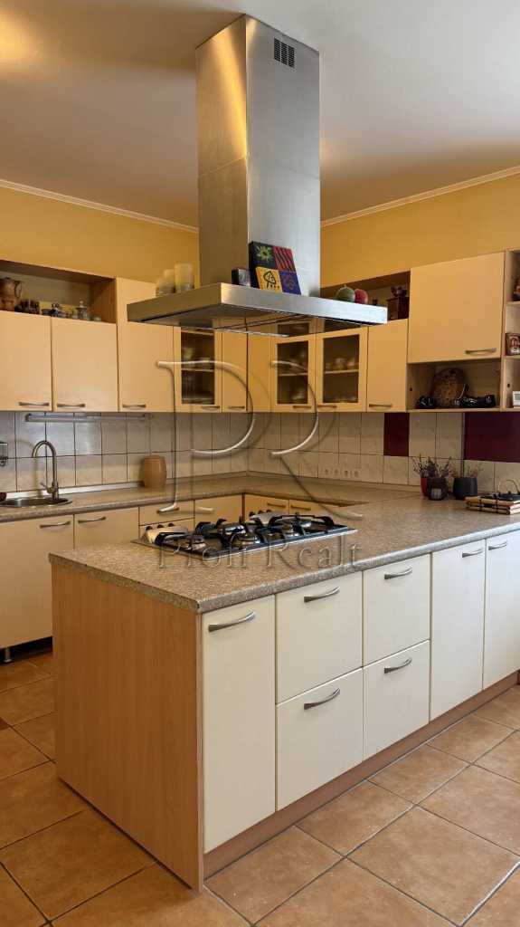 Продаж будинку 197 м², Травнева вулиця