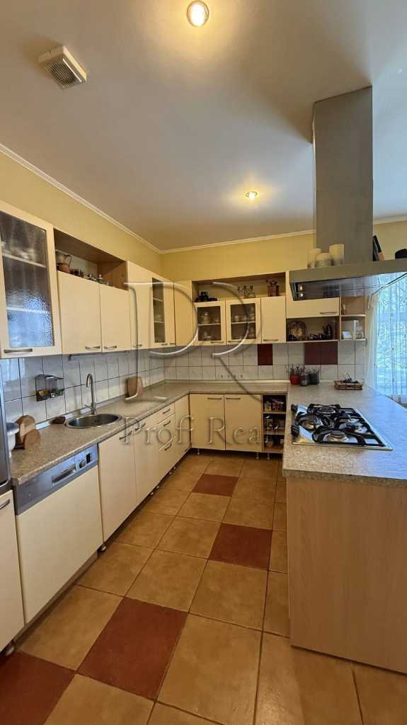 Продаж будинку 197 м², Травнева вулиця