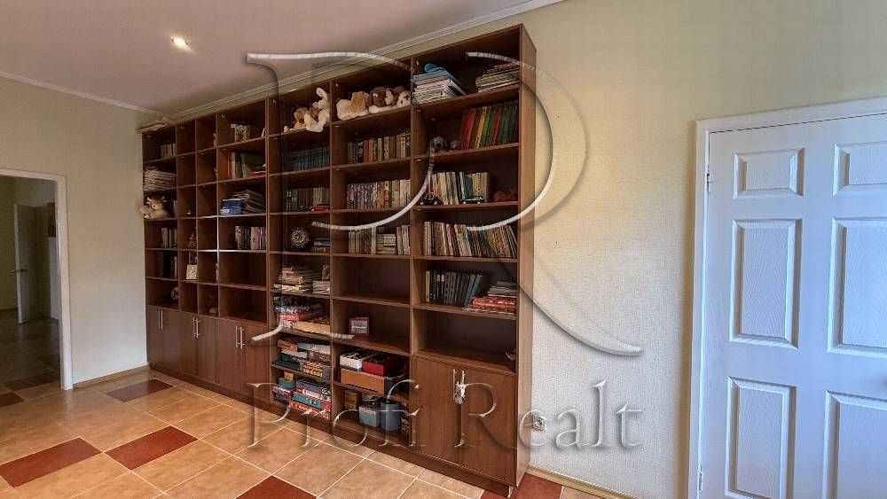 Продаж будинку 197 м², Травнева вулиця