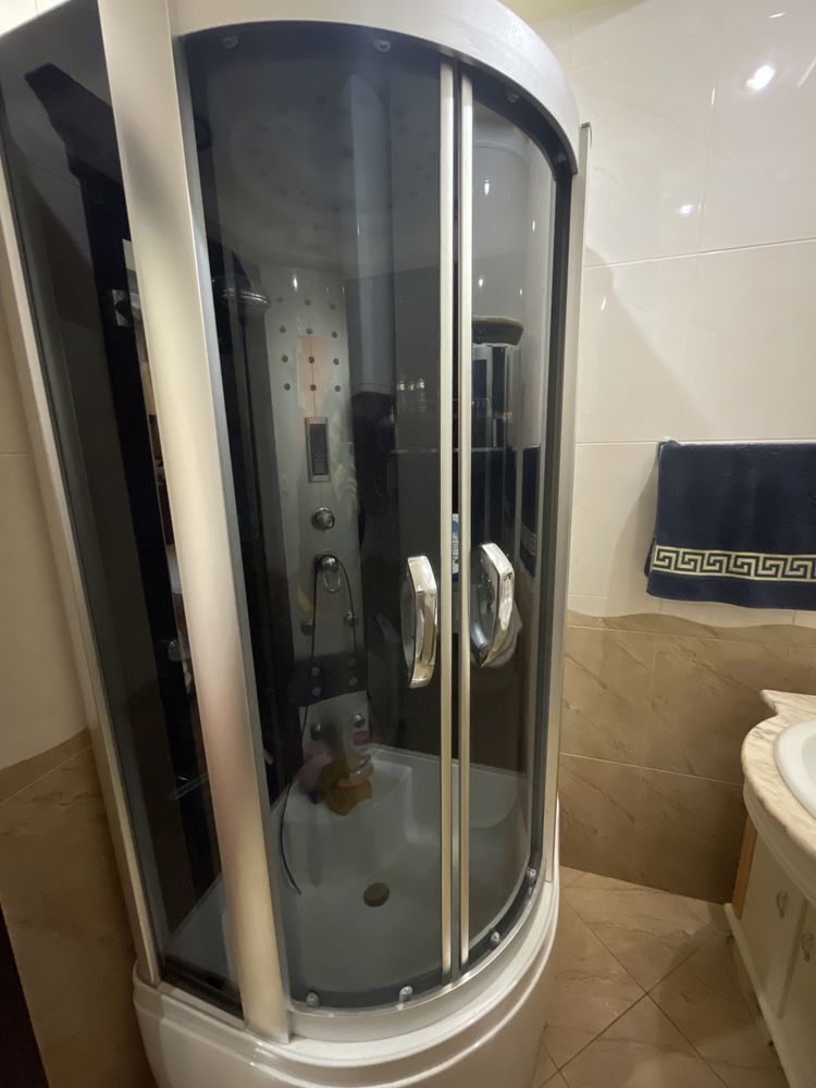 Продажа 5-комнатной квартиры 145 м², Титова ул., 17