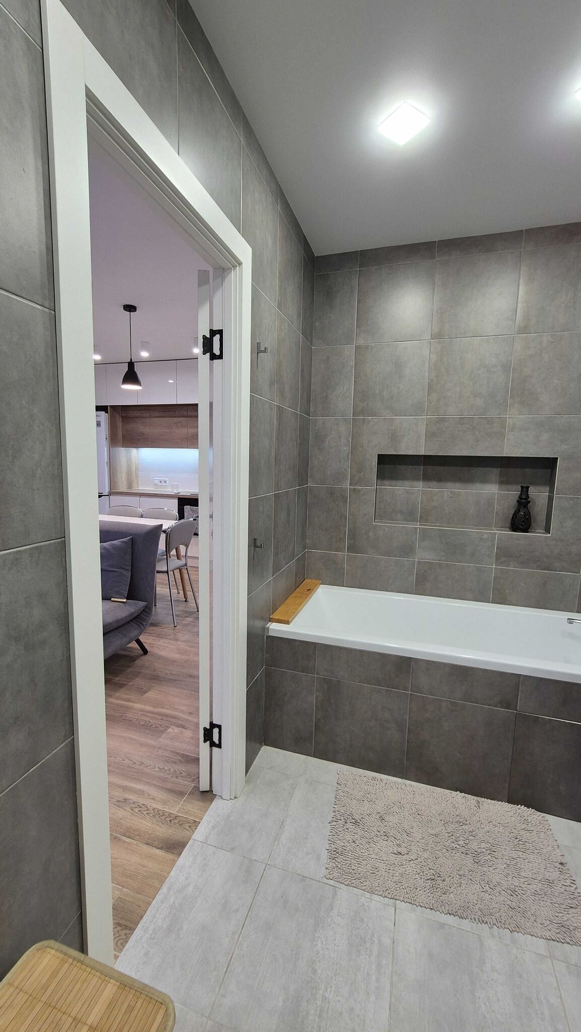 Продажа 2-комнатной квартиры 72 м², Девичья ул., 10