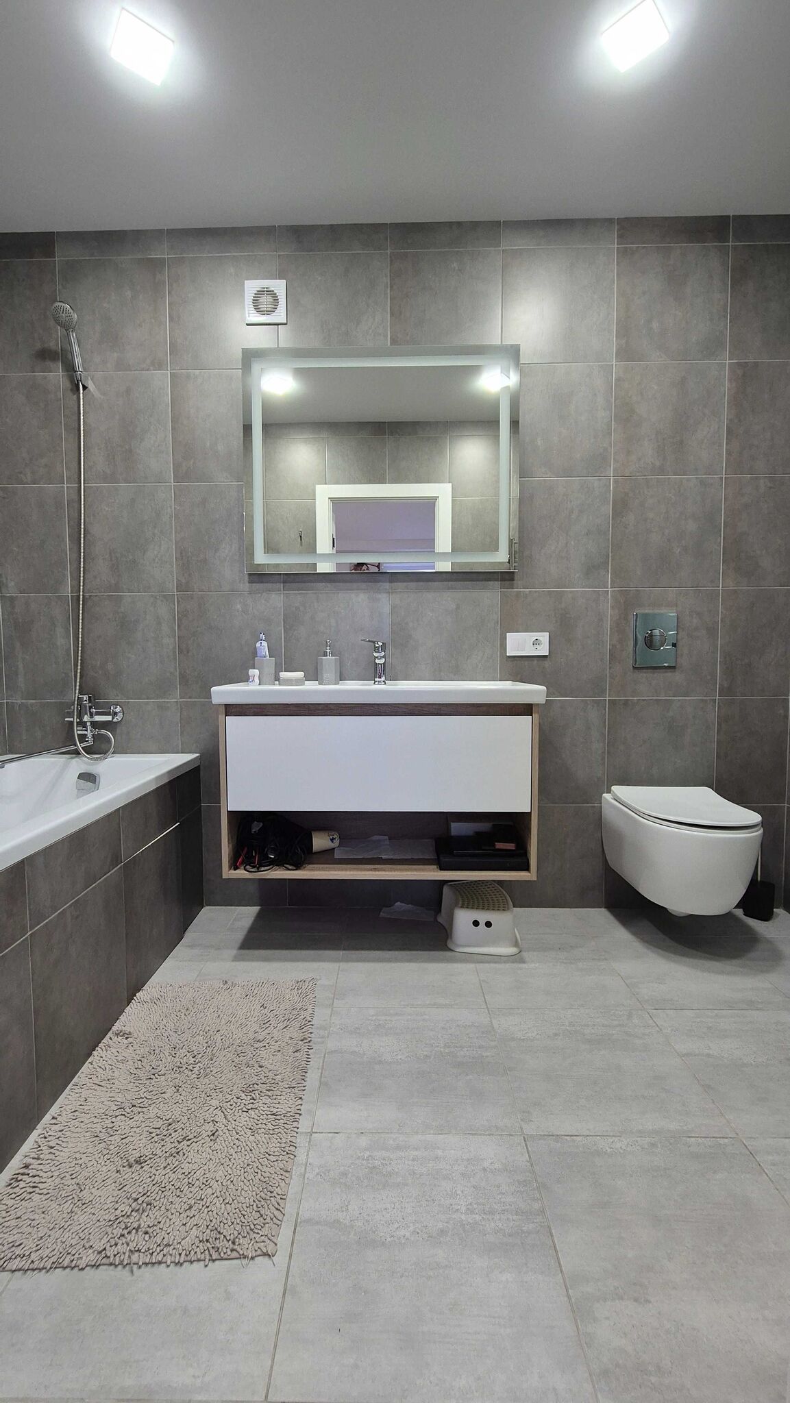 Продажа 2-комнатной квартиры 72 м², Девичья ул., 10