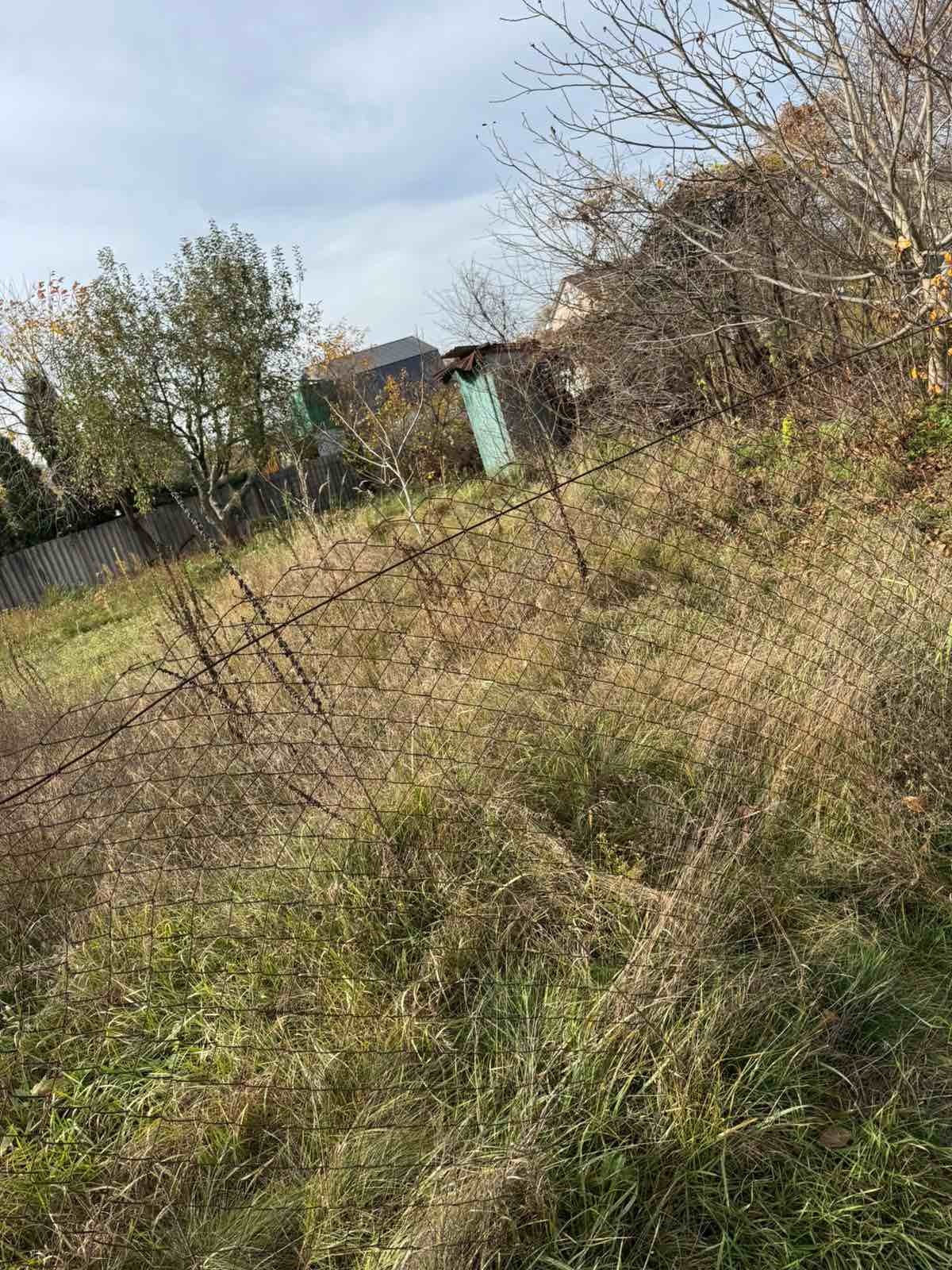 Продаж ділянки під індивідуальне житлове будівництво 6 соток