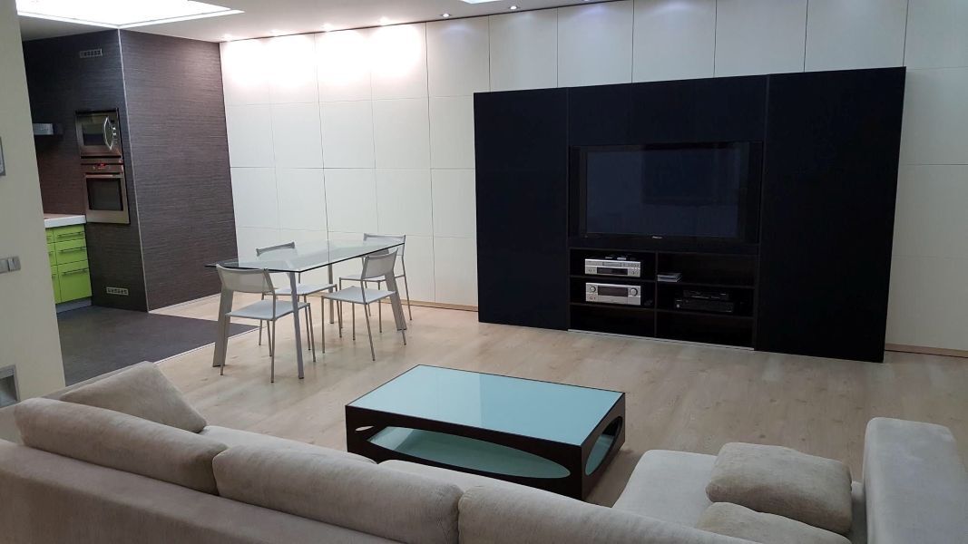 Оренда 1-кімнатної квартири 80 м², Сімферопольська вул., 11