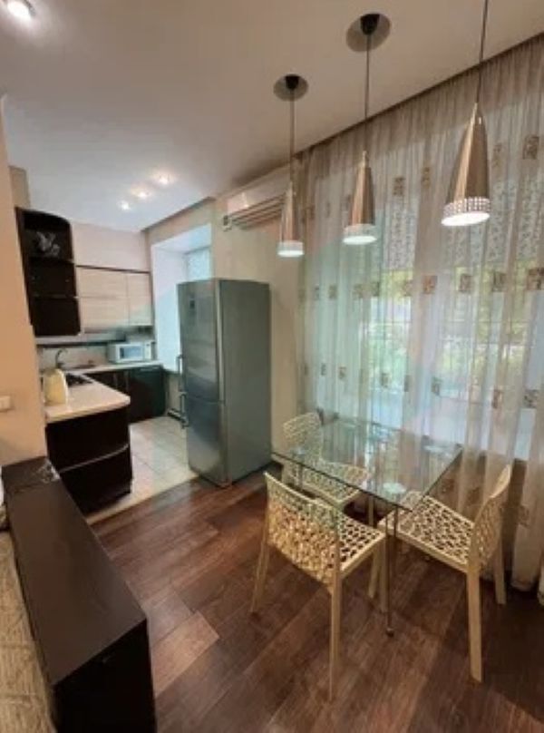 Оренда 2-кімнатної квартири 65 м², Пушкіна просп., 77