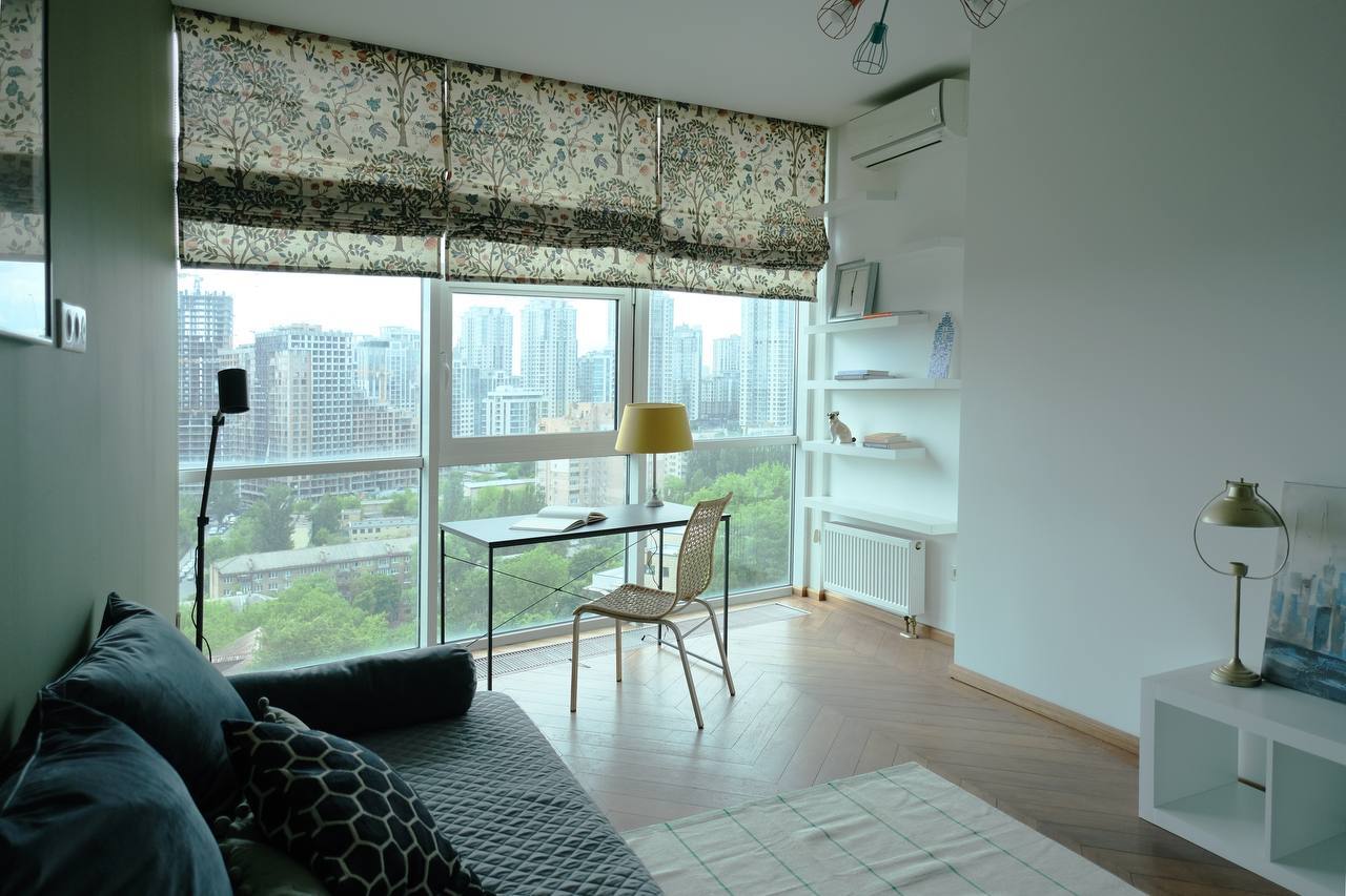 Продажа 4-комнатной квартиры 161 м², Зверинецкая ул., 59