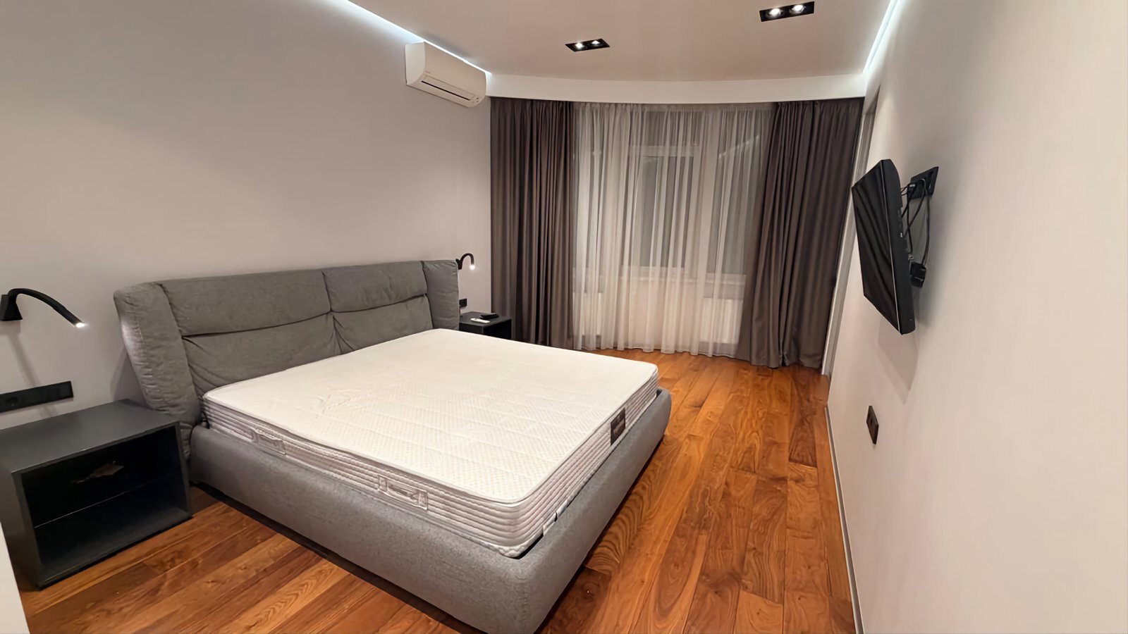 Оренда 3-кімнатної квартири 130 м², Генерала Шаповала вул.