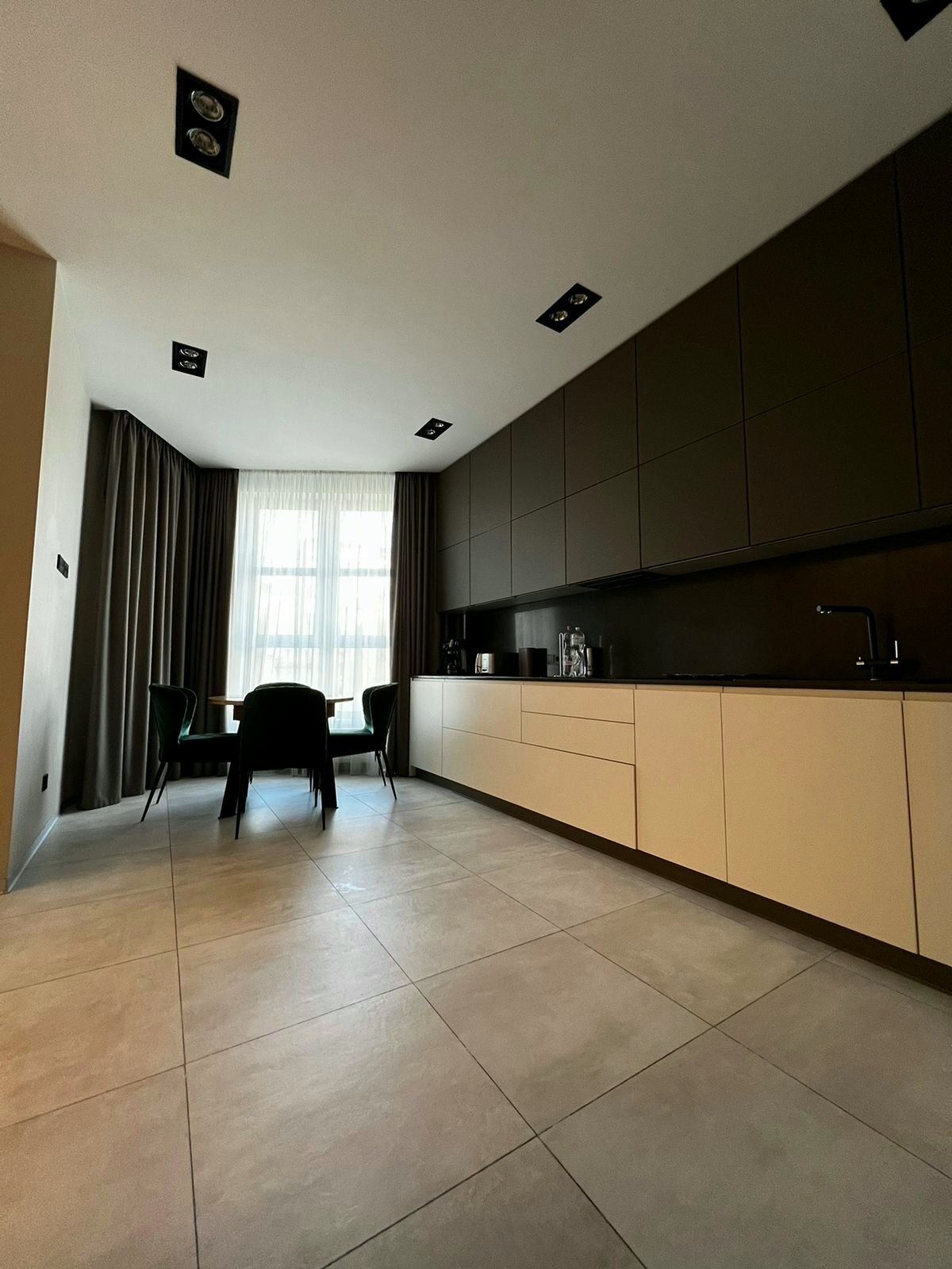 Оренда 3-кімнатної квартири 130 м², Генерала Шаповала вул.