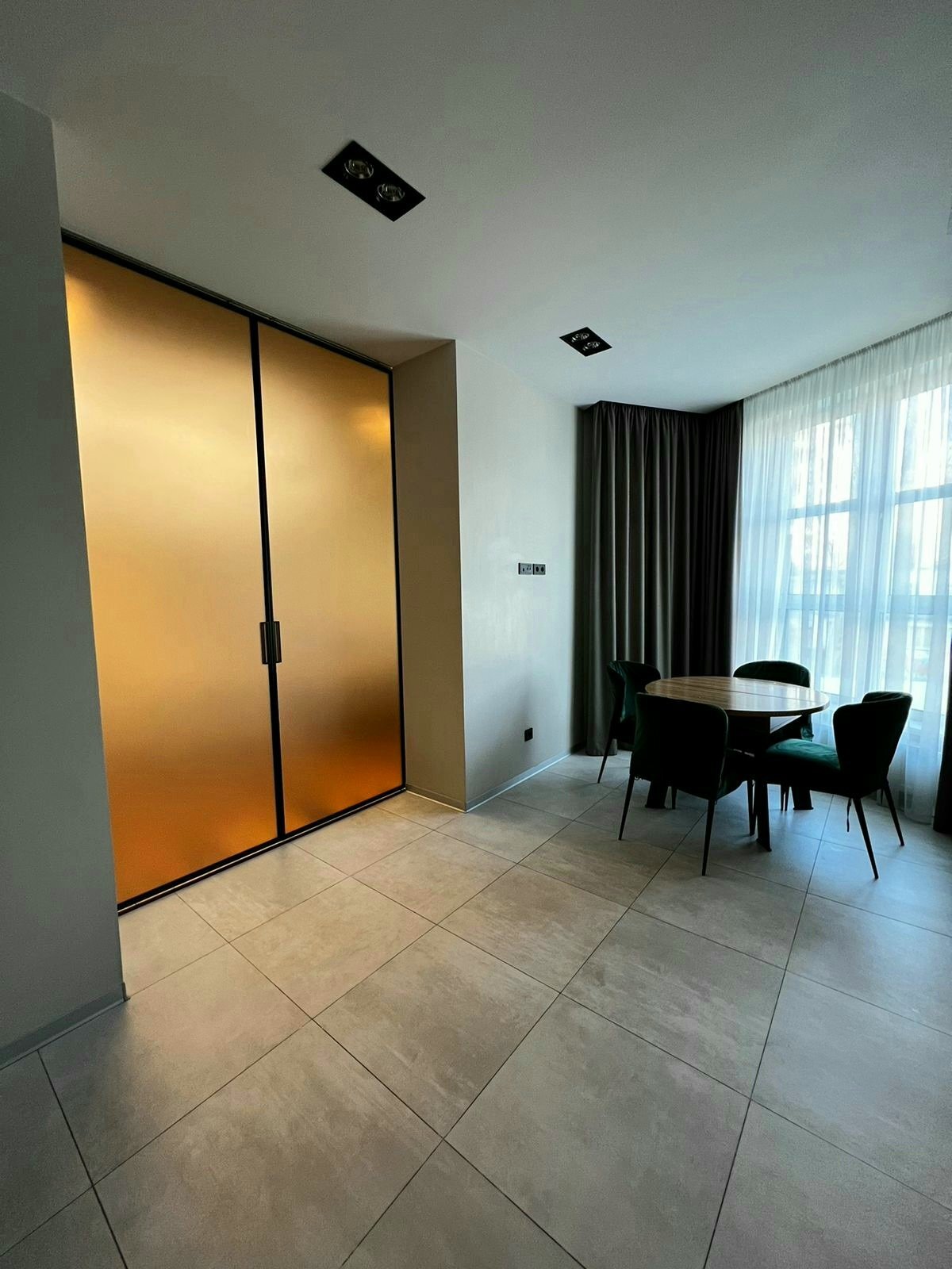 Оренда 3-кімнатної квартири 130 м², Генерала Шаповала вул.
