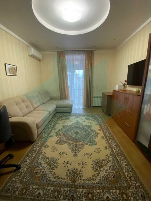 Оренда 2-кімнатної квартири 56 м², Робітнича вул., 99