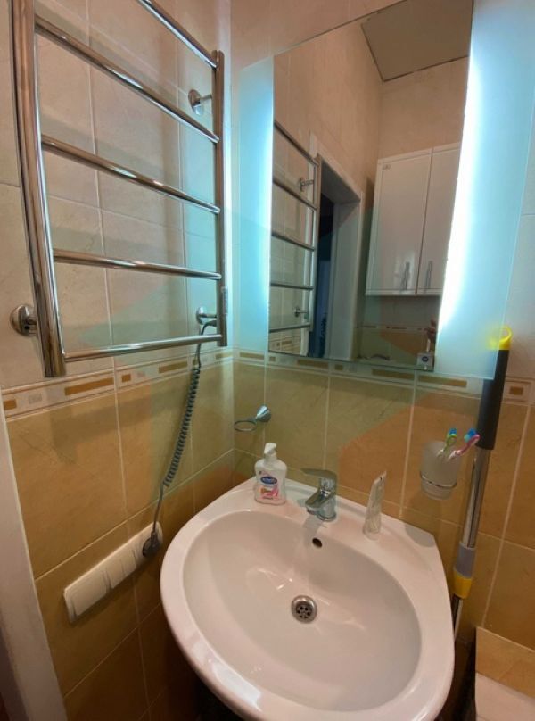 Оренда 2-кімнатної квартири 56 м², Робітнича вул., 99