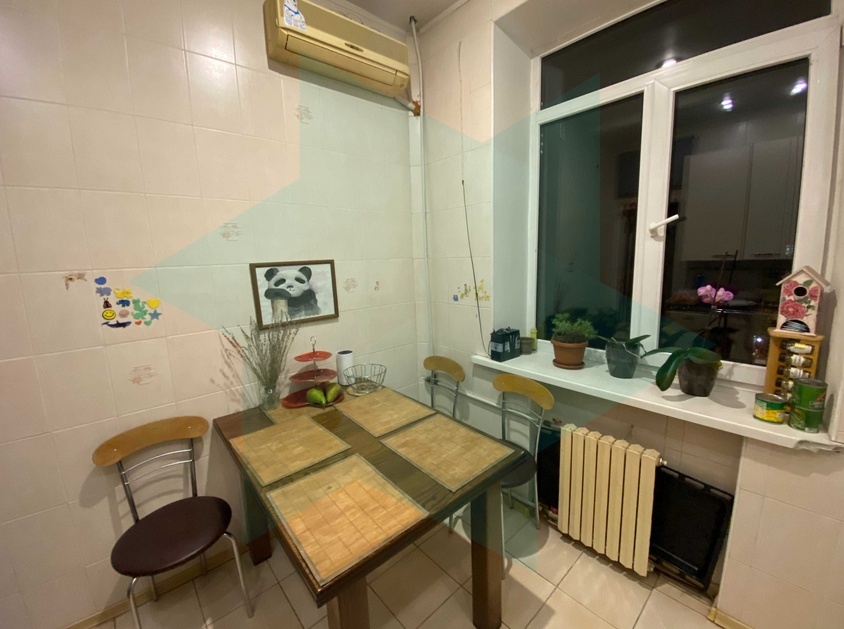 Оренда 2-кімнатної квартири 56 м², Робітнича вул., 99