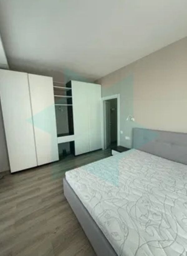 Аренда 2-комнатной квартиры 82 м², Симферопольская ул., 2