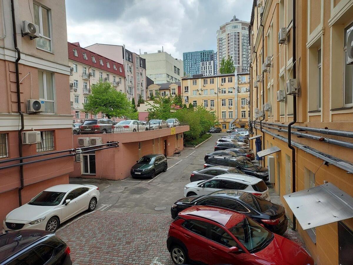 Продажа офиса 122 м², Глубочицкая ул.