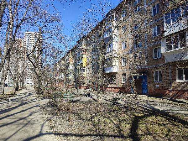 Продажа 2-комнатной квартиры 47 м², Валентина Серова ул., 36