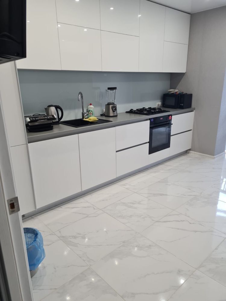 Продажа 1-комнатной квартиры 62 м², Славы бул., 45