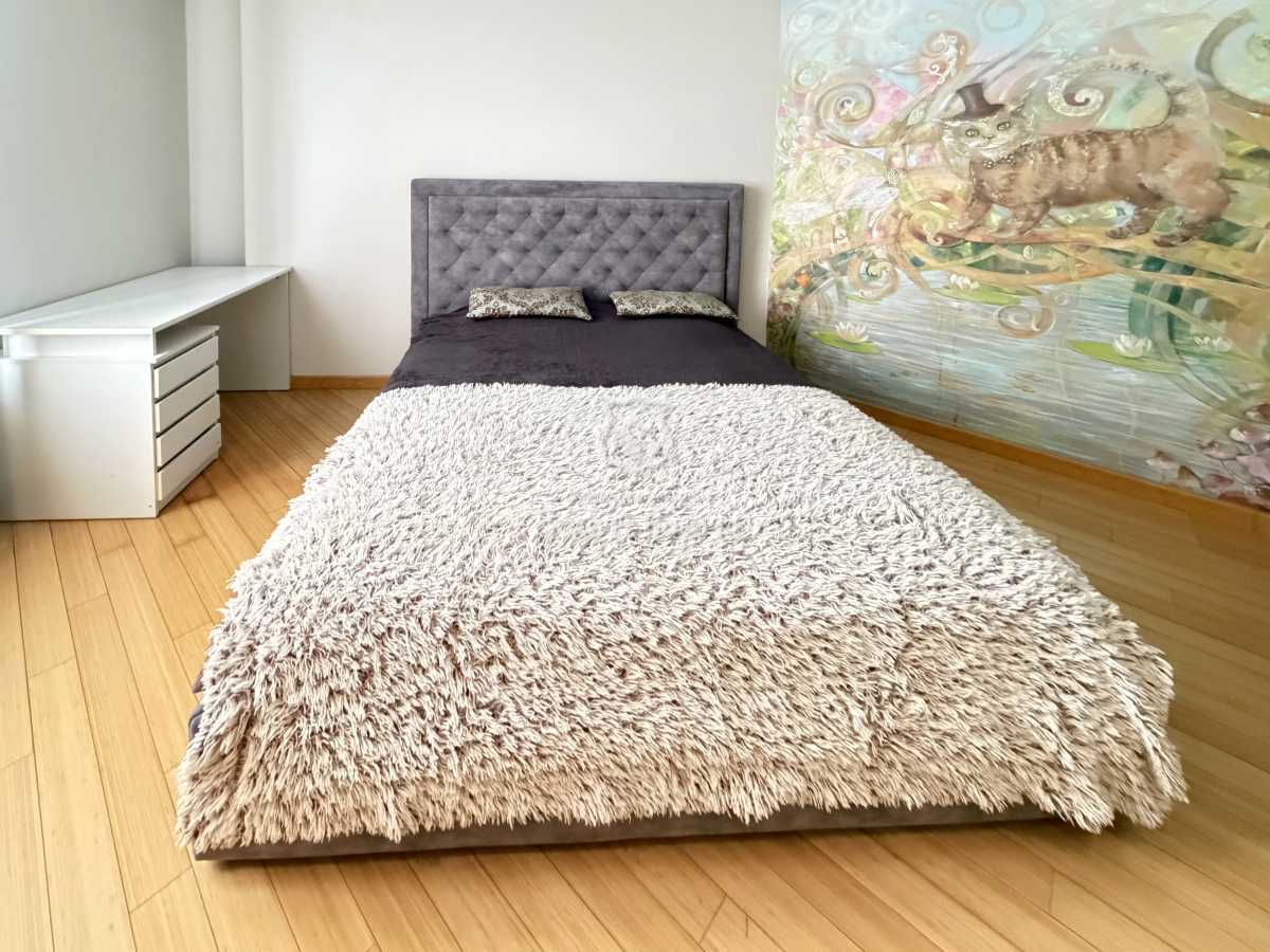 Продажа 4-комнатной квартиры 160 м², Жилянская ул., 59