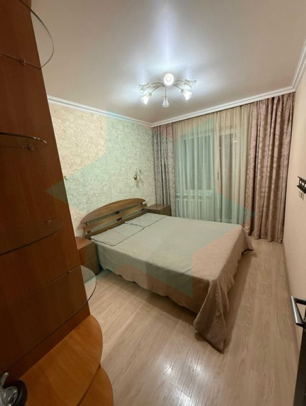 Аренда 3-комнатной квартиры 69 м², Героев просп., 46