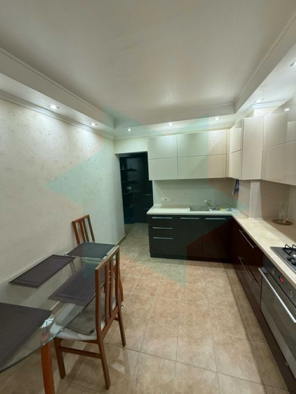 Аренда 3-комнатной квартиры 69 м², Героев просп., 46