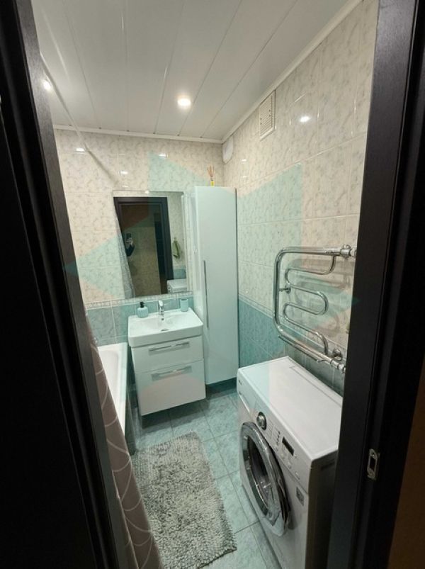 Аренда 3-комнатной квартиры 69 м², Героев просп., 46