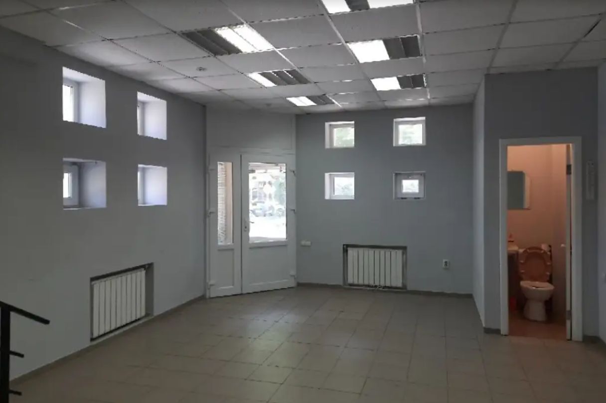 Продажа торгового помещения 85 м², Юрия Савченко ул., 92