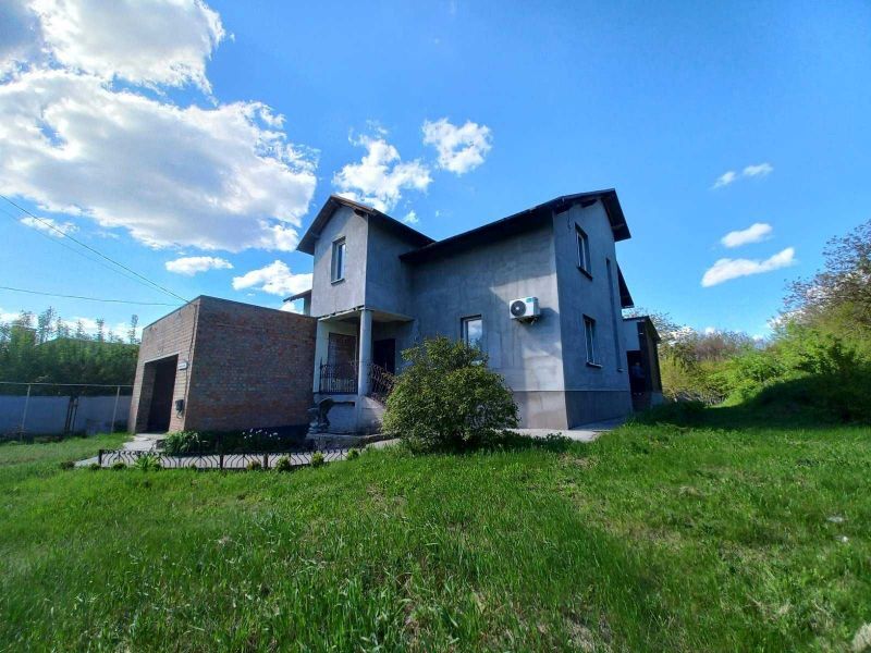 Продажа 5-комнатной квартиры 298 м², Максима Рыльского ул.