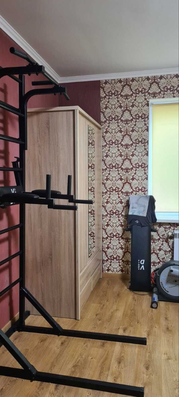 Продажа 5-комнатной квартиры 298 м², Максима Рыльского ул.