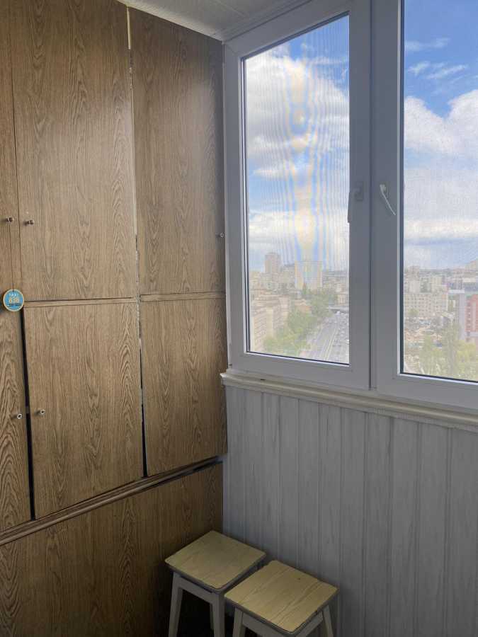 Аренда 3-комнатной квартиры 72 м², Вадима Гетьмана ул., 44