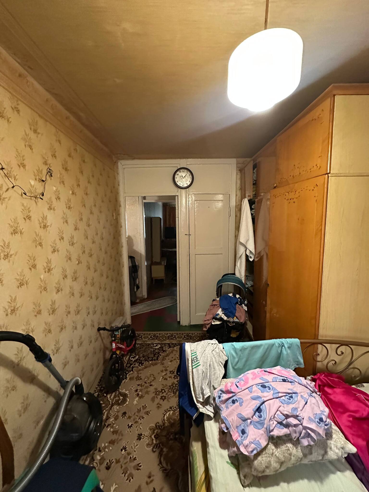 Продажа 3-комнатной квартиры 57 м², Александра Поля просп.