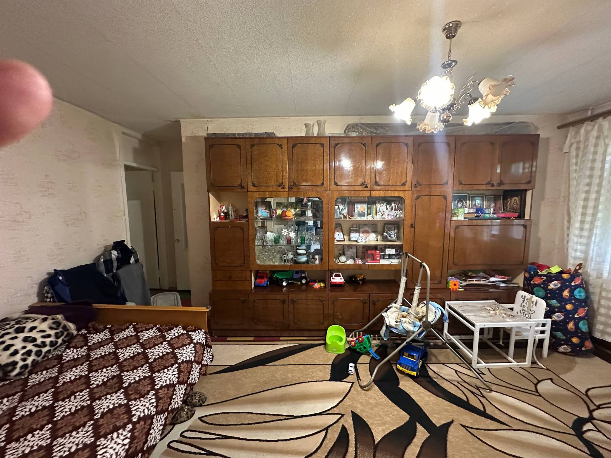 Продажа 3-комнатной квартиры 57 м², Александра Поля просп.
