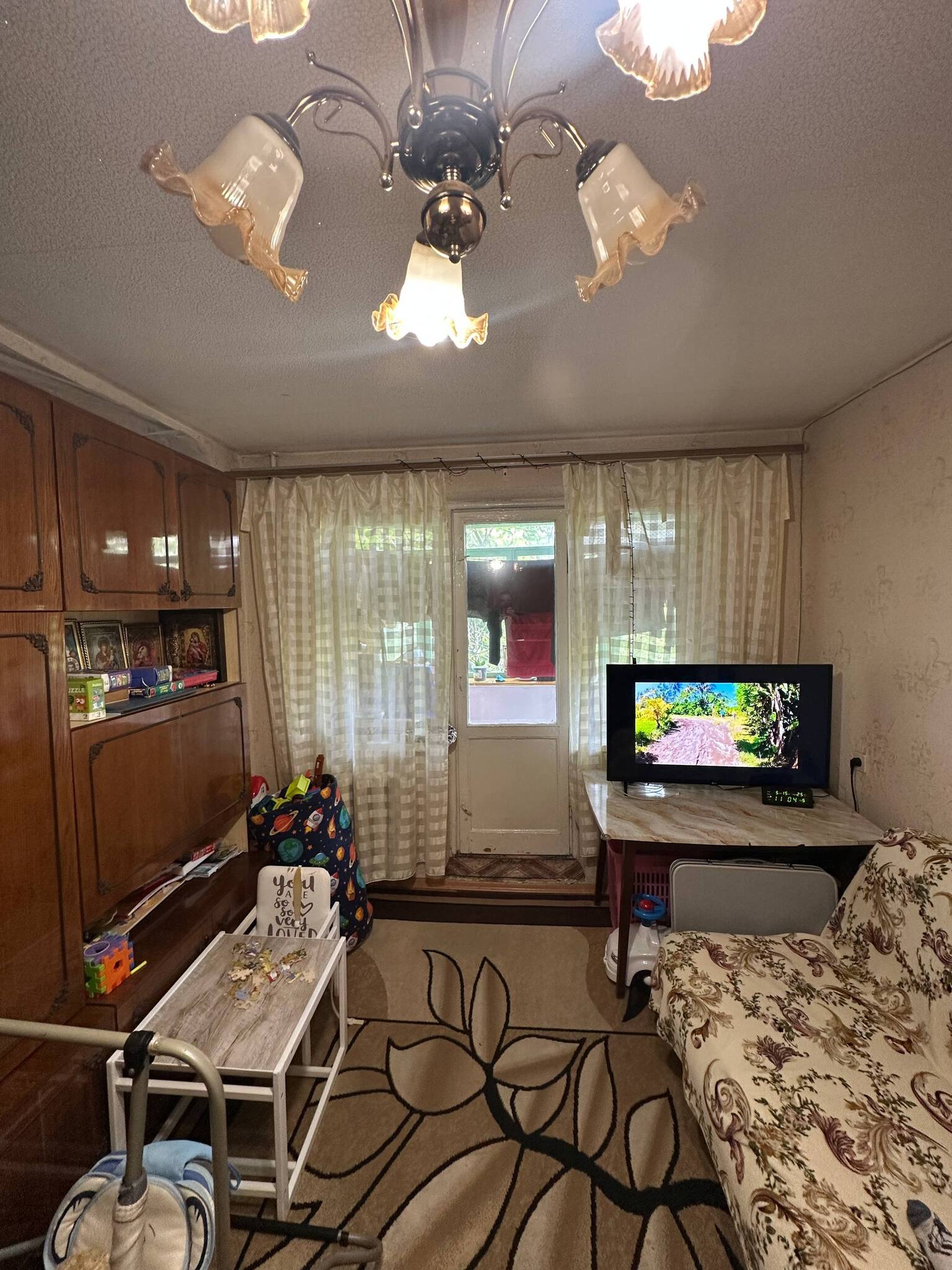 Продажа 3-комнатной квартиры 57 м², Александра Поля просп.