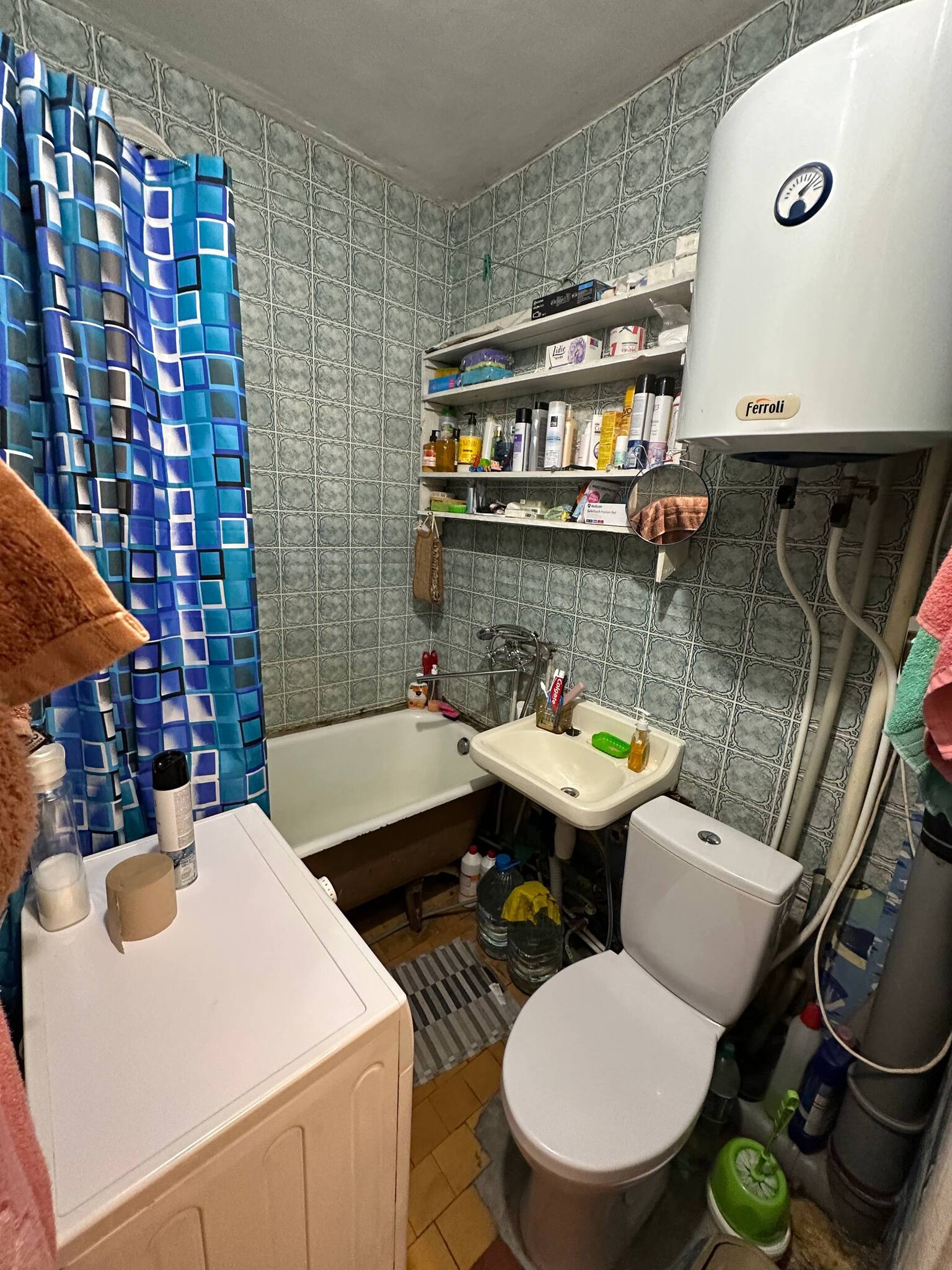 Продажа 3-комнатной квартиры 57 м², Александра Поля просп.