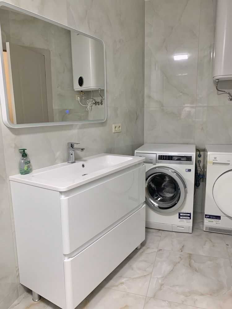 Аренда 3-комнатной квартиры 110 м², Михаила Максимовича ул., 32Б