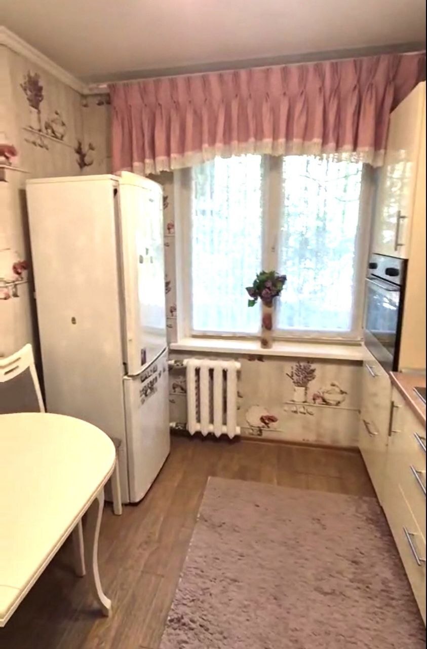 Продаж 3-кімнатної квартири 64 м², Люстдорфская дор.