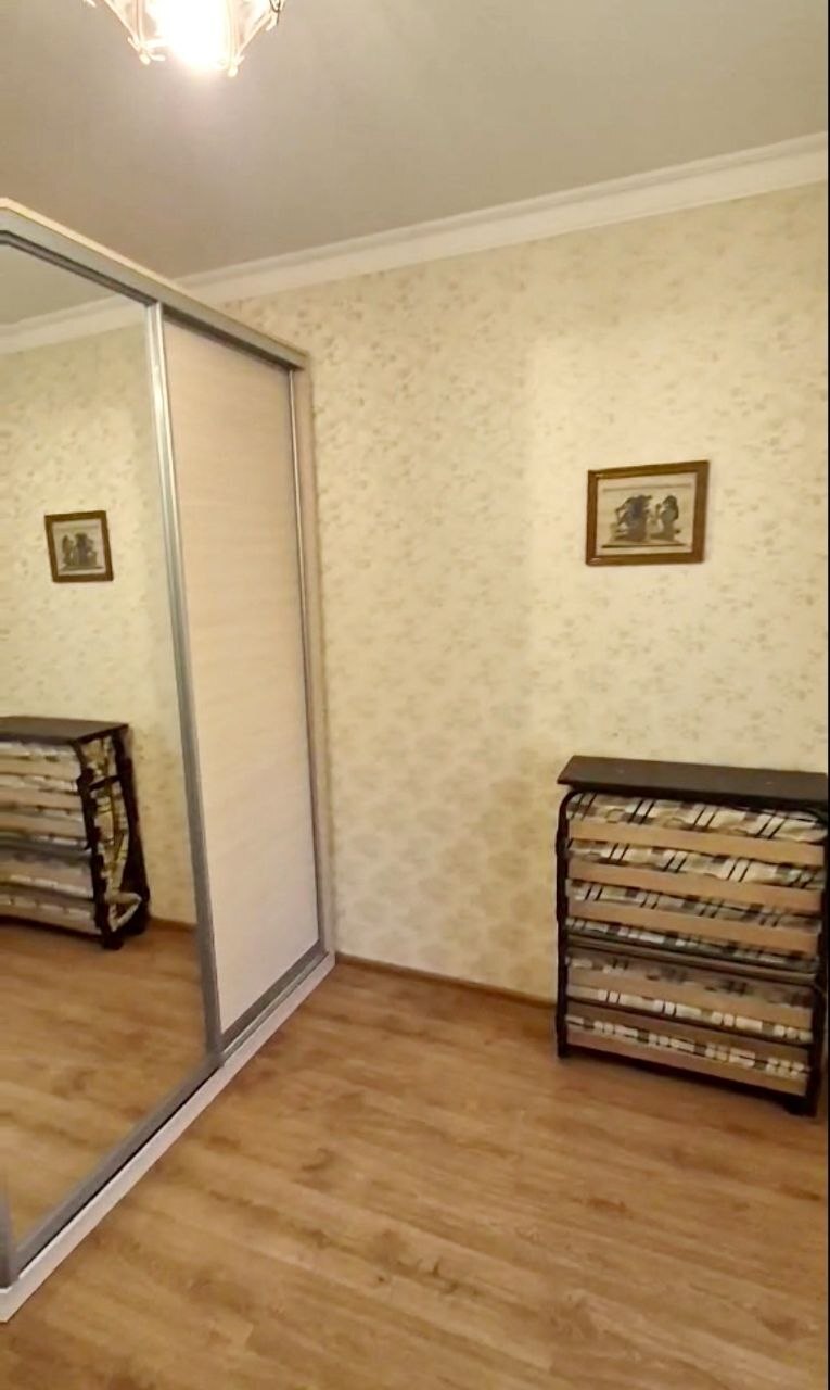 Продаж 3-кімнатної квартири 64 м², Люстдорфская дор.