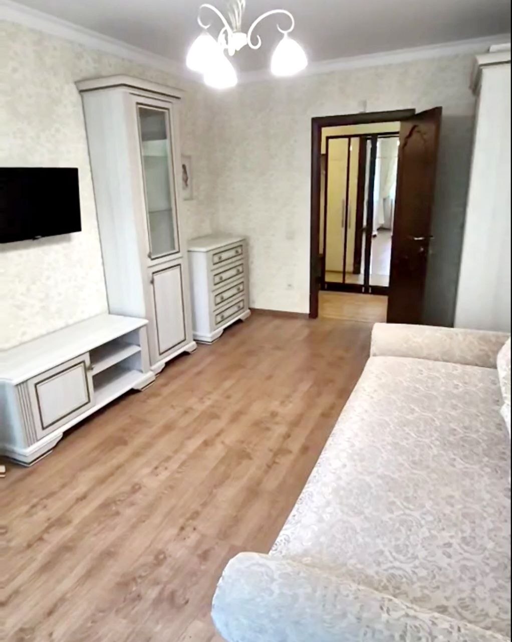 Продаж 3-кімнатної квартири 64 м², Люстдорфская дор.