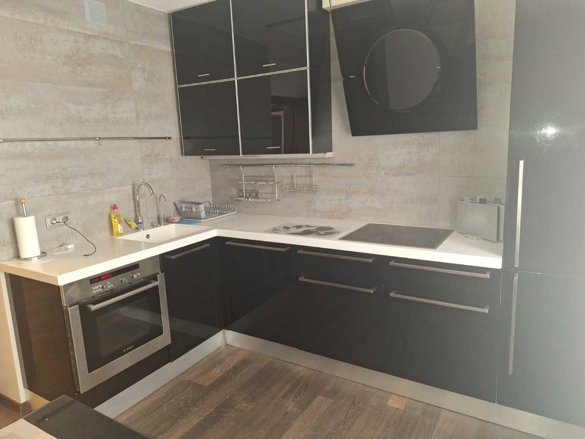 Аренда 3-комнатной квартиры 95 м², Феодосийский пер., 14А