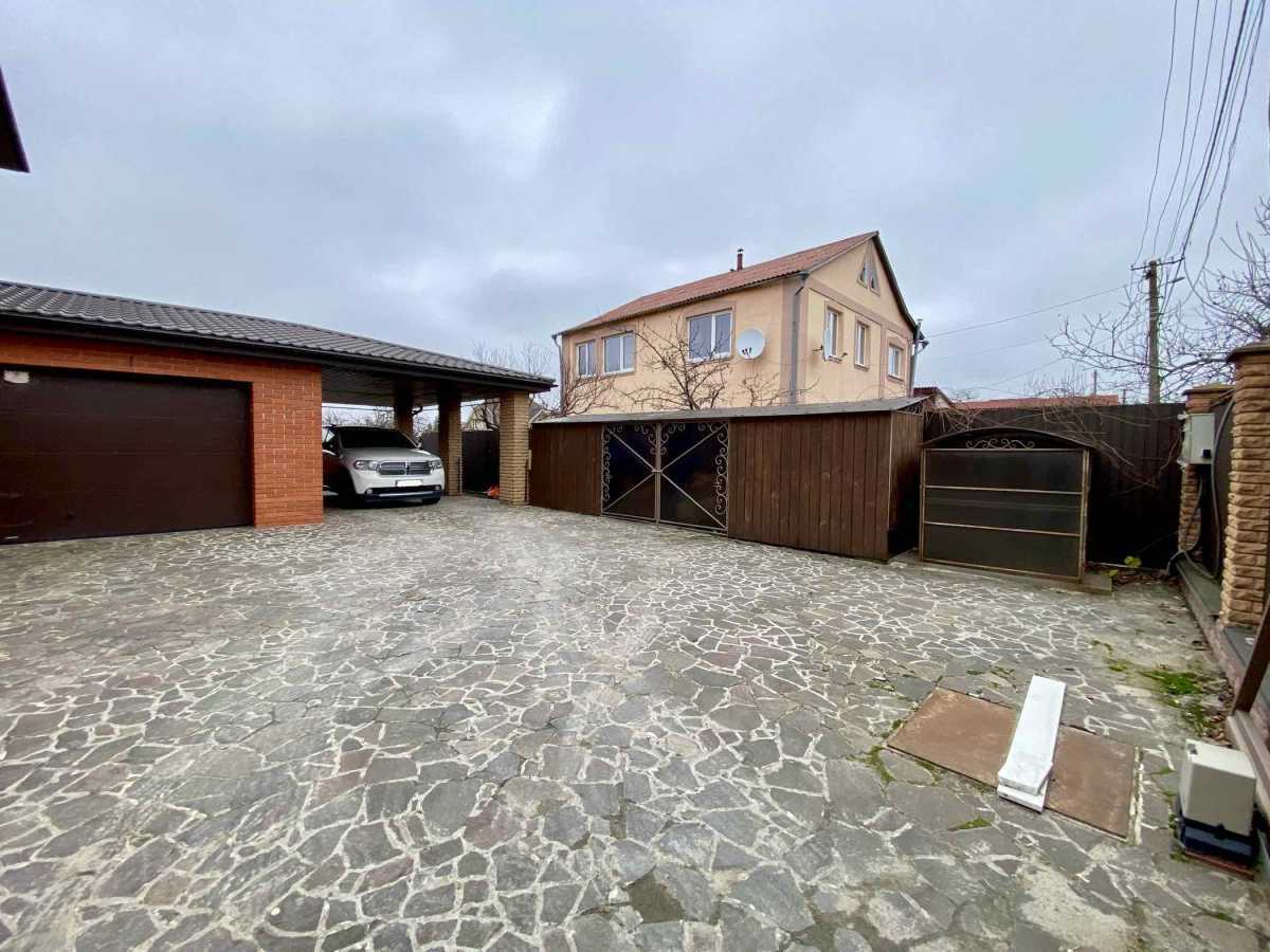 Продаж будинку 422.5 м², Зарічна вул.